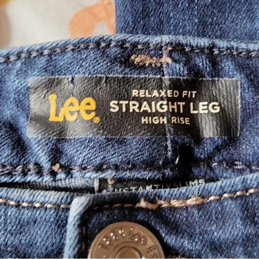 Lee Jeans - Picture 9 of 11